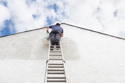 Peinture extérieure à la Chambre — façades et ravalement
